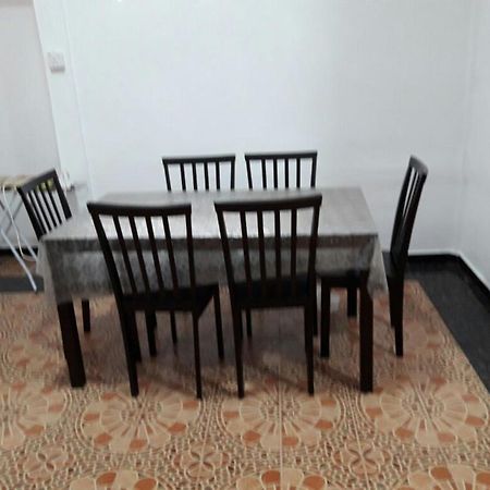 Nur Muslim Homestay At Кота Бару Екстериор снимка