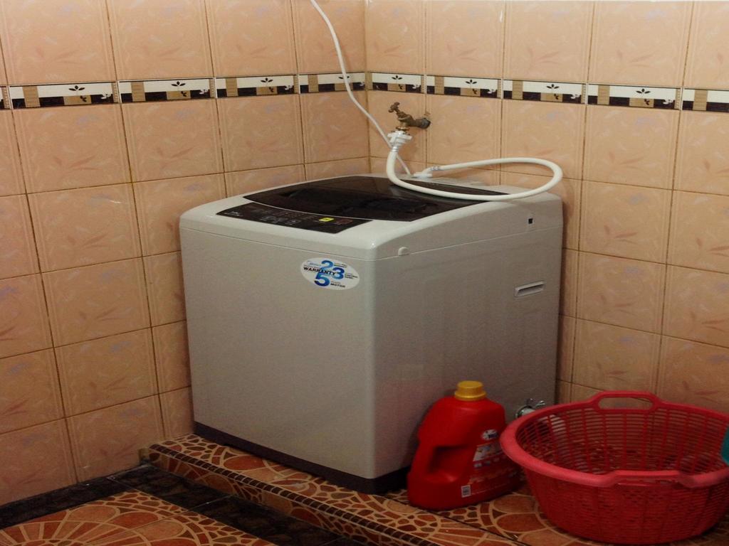 Nur Muslim Homestay At Кота Бару Екстериор снимка